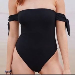 Aerie Bathing suit with side tie arm holes!